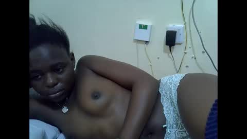 creamyypussyy online show from 11.12.25