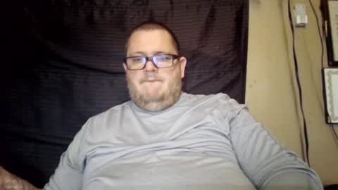 Snapshot of creeeping_death chatting on 12.14.24 The hopeless romantic online show from 12.14.24