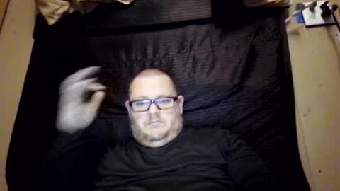 Snapshot of creeeping_death chatting on 01.03.25 The hopeless romantic online show from 01.03.25