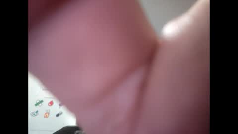 Snapshot of creeeping_death chatting on 01.10.25 The hopeless romantic online show from 01.10.25