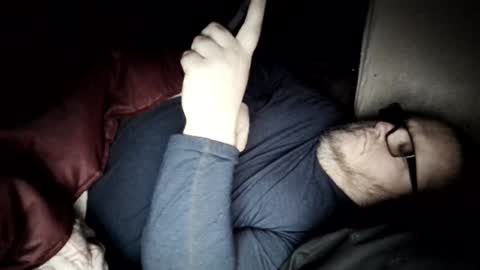 Snapshot of creeeping_death chatting on 01.23.25 The hopeless romantic online show from 01.23.25