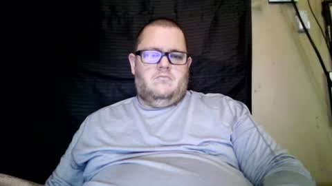 Snapshot of creeeping_death chatting on 01.30.25 The hopeless romantic online show from 01.30.25