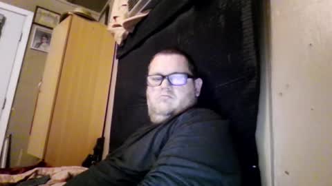 Snapshot of creeeping_death chatting on 02.13.25 The hopeless romantic online show from 02.13.25