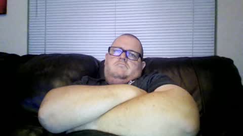 Snapshot of creeeping_death chatting on 02.18.25 The hopeless romantic online show from 02.18.25