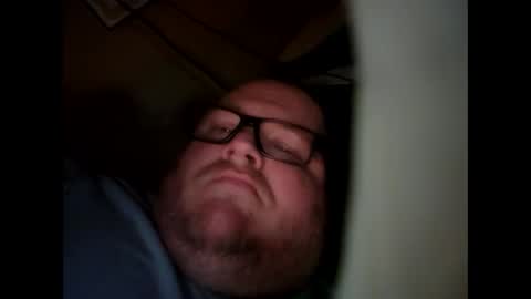 Snapshot of creeeping_death chatting on 02.26.25 The hopeless romantic online show from 02.26.25