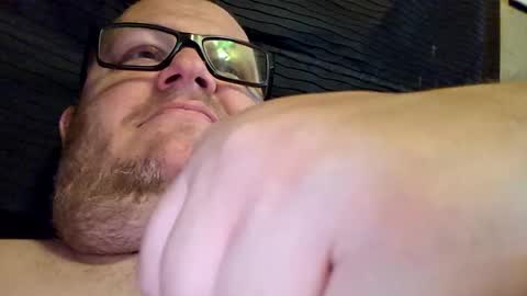 Snapshot of creeeping_death chatting on 03.02.25 The hopeless romantic online show from 03.02.25