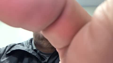 Snapshot of creeeping_death chatting on 03.08.25 The hopeless romantic online show from 03.08.25