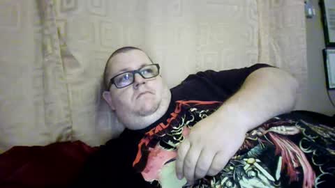 Snapshot of creeeping_death chatting on 03.02.26 The hopeless romantic online show from 03.02.26