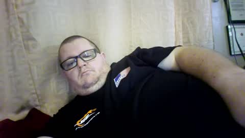 Snapshot of creeeping_death chatting on 03.06.26 The hopeless romantic online show from 03.06.26