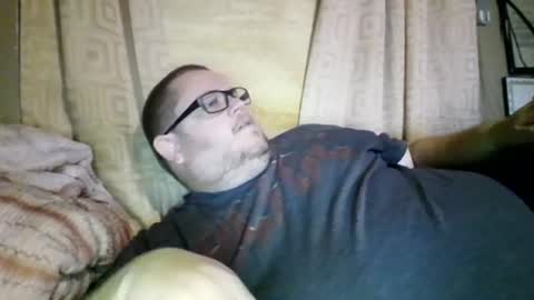 Snapshot of creeeping_death chatting on 06.22.26 The hopeless romantic online show from 06.22.26