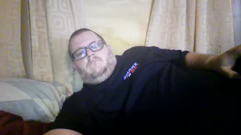 Snapshot of creeeping_death chatting on 07.18.26 The hopeless romantic online show from 07.18.26