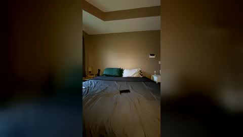 Creeksidecouple online show from 06.25.26