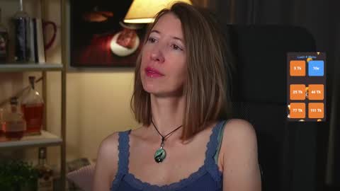 Snapshot of creme_dela_creme chatting on 10.14.25 Quinn de la Creme online show from 10.14.25