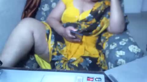 Snapshot of crezybhabihot chatting on 01.16.25 Sonika69 online show from 01.16.25