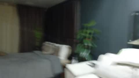 Snapshot of crhistian1_ chatting on 10.24.25 CRHISTIAN online show from 10.24.25