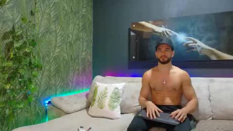 CRHISTIAN online show from 04.20.26