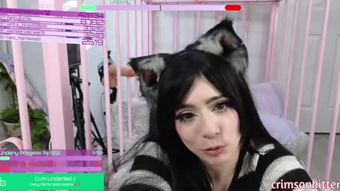 Crimson Kitten online show from 01.04.25