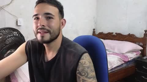 Snapshot of cris_simons chatting on 01.17.25 cris_simons online show from 01.17.25