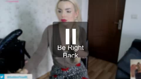 cris_tinne online show from 11.20.25