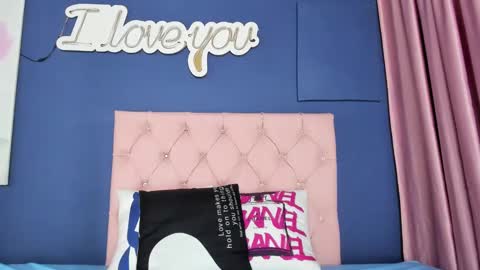 Snapshot of crisevanz18 chatting on 02.07.25 Cris Evanz online show from 02.07.25