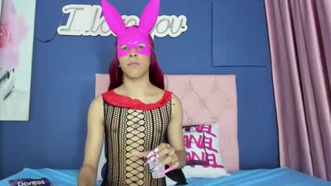 Snapshot of crisevanz18 chatting on 02.07.25 Cris Evanz online show from 02.07.25