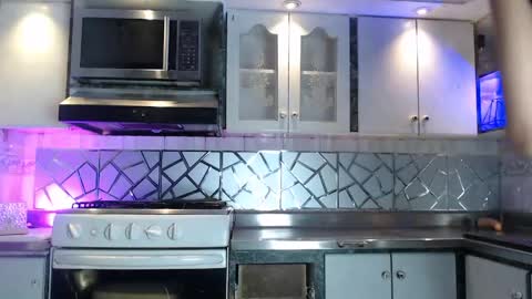 Cristina Onazis online show from 04.18.26