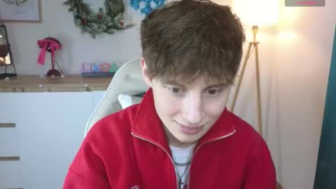 Snapshot of crisp1n chatting on 01.11.26 Chris online show from 01.11.26