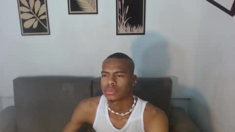 criss_zuri online show from 09.25.25