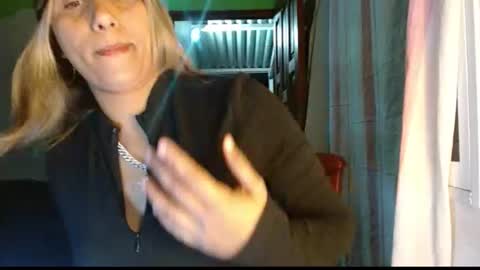 Snapshot of crisshantall chatting on 07.29.26 crisshantall online show from 07.29.26