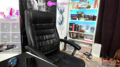 Twitter Christinne p online show from 11.11.25