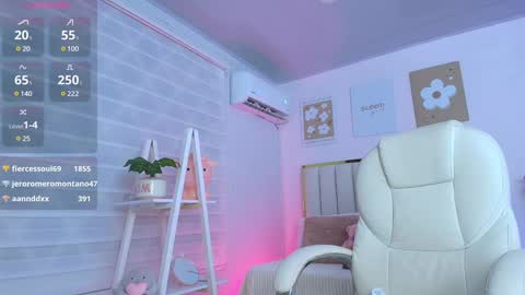 Cristal  online show from 01.25.25