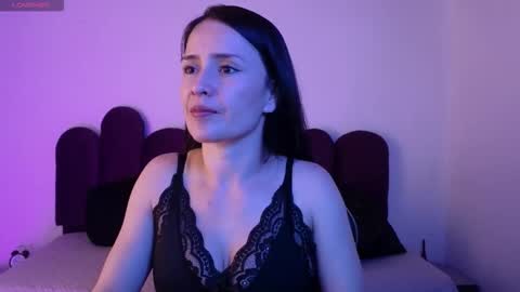  Alejandra from Wednesday to Saturday from 1000 pm to 400 am Colombian hour online show from 03.09.26