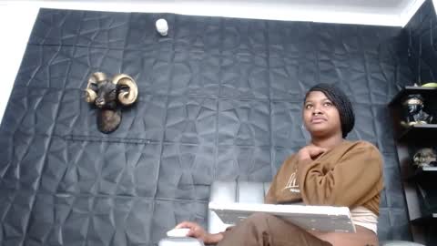 Hanna  online show from 10.13.25