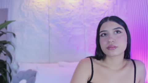Snapshot of cristalcollinss chatting on 07.15.26 Cristal online show from 07.15.26