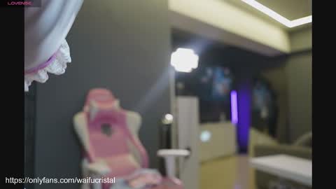 Laura online show from 11.02.25