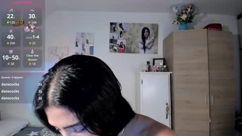 cristal online show from 10.22.25