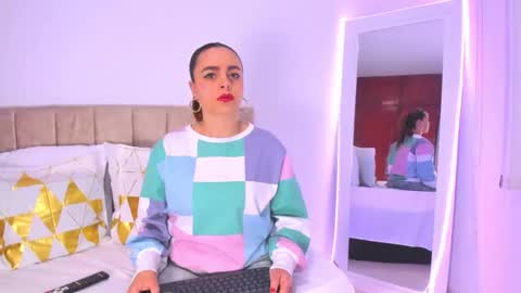 cristal walker online show from 11.21.25