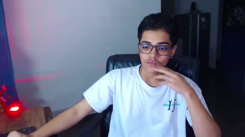    online show from 01.11.25