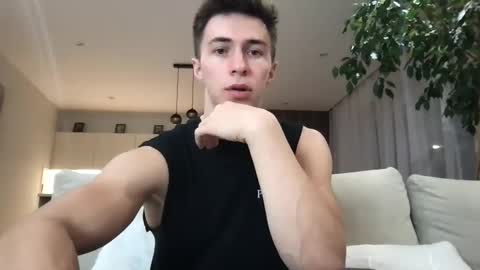 Snapshot of cristianovilla chatting on 02.01.25 CristianoHailey online show from 02.01.25