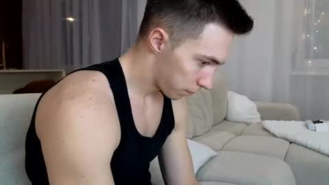 Snapshot of cristianovilla chatting on 03.06.25 CristianoHailey online show from 03.06.25