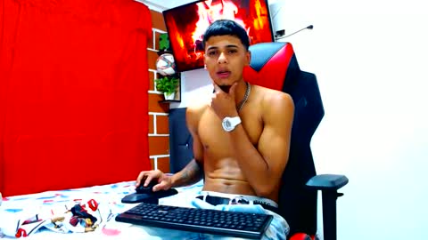 Snapshot of cristiantayron chatting on 06.06.26 cristian online show from 06.06.26