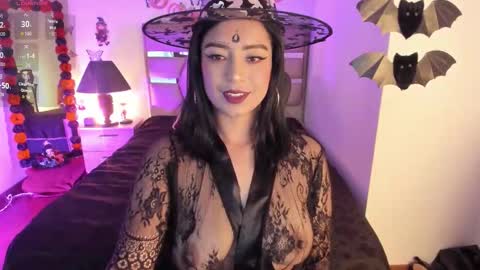 Cristina online show from 10.28.25