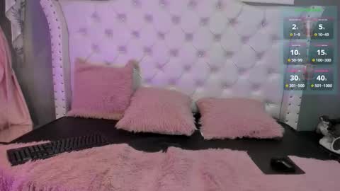 Cristina  online show from 11.13.25