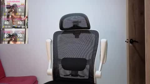 cristopher23  online show from 12.22.25