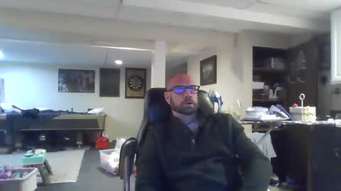 Snapshot of crm400 chatting on 05.17.26 billybasement online show from 05.17.26