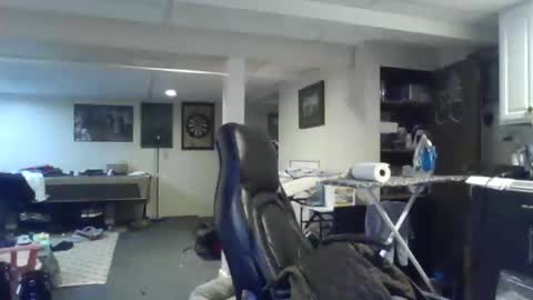 Snapshot of crm400 chatting on 05.31.26 billybasement online show from 05.31.26