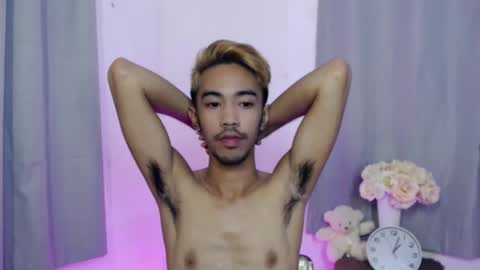 crocodale online show from 11.18.25