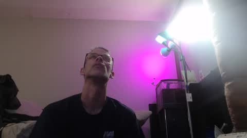 crownbomb online show from 12.06.24