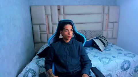 Snapshot of croy_myer chatting on 02.23.26 Croy online show from 02.23.26