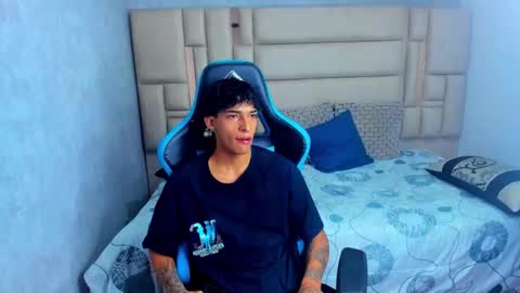 Snapshot of croy_myer chatting on 02.23.26 Croy online show from 02.23.26